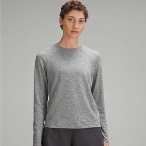 Lululemon - Women’s License to Train - size 10 in Heathered black